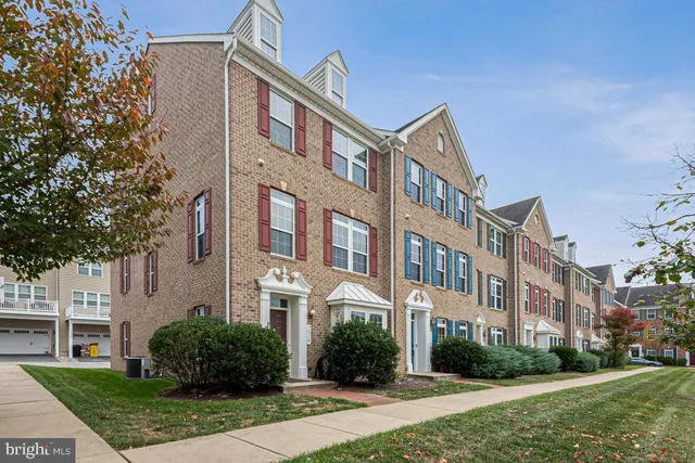 $519,900 | 7534 Honey Locust Lane, Hanover, MD 21076