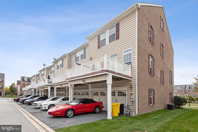 $519,900 | 7534 Honey Locust Lane, Hanover, MD 21076