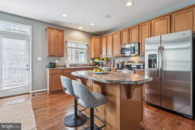 $519,900 | 7534 Honey Locust Lane, Hanover, MD 21076