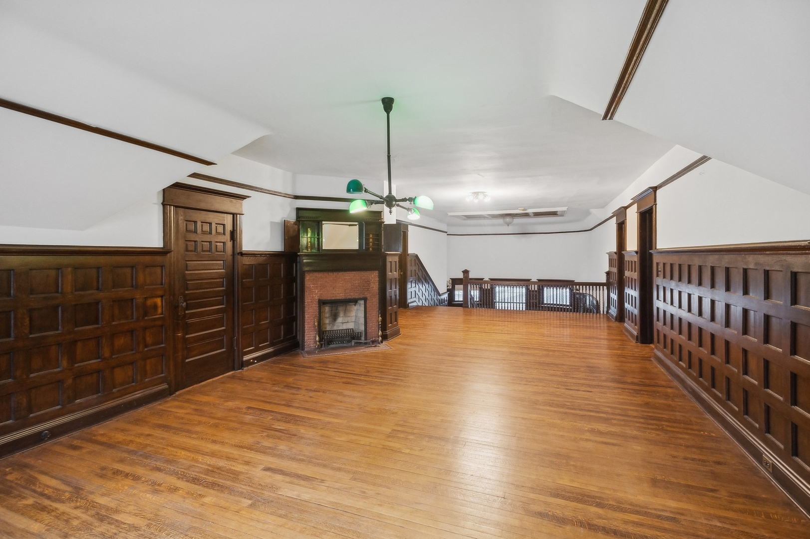 1232 Ridge Avenue Evanston, IL 60202 - Photo 38 of 46 Gallery Image 38