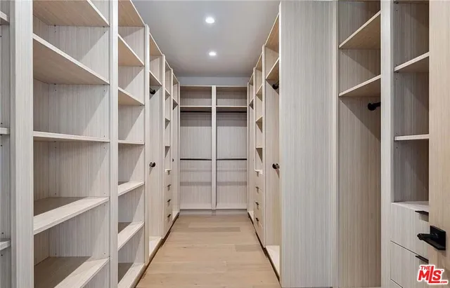 a view of walk in closet