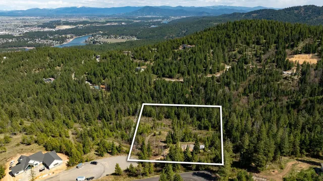 $650,000 | 11817 West Garrett Court, Post Falls, ID 83854
