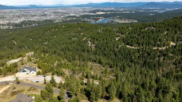 $650,000 | 11817 West Garrett Court, Post Falls, ID 83854