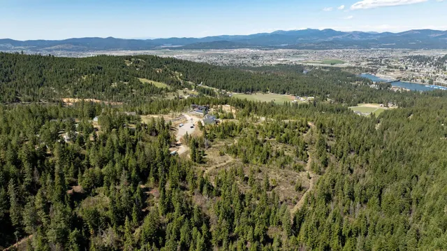 $650,000 | 11817 West Garrett Court, Post Falls, ID 83854