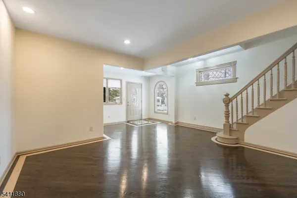 $3,900 | 302 Walnut Avenue, Cranford, NJ 07016