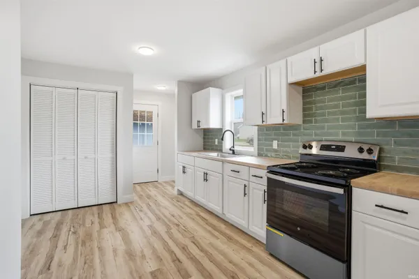 $129,900 | 913 West Virginia Avenue, Kokomo, IN 46902