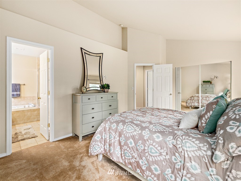 128 170th Place Southeast Bothell, WA 98012 - Photo 10 of 17