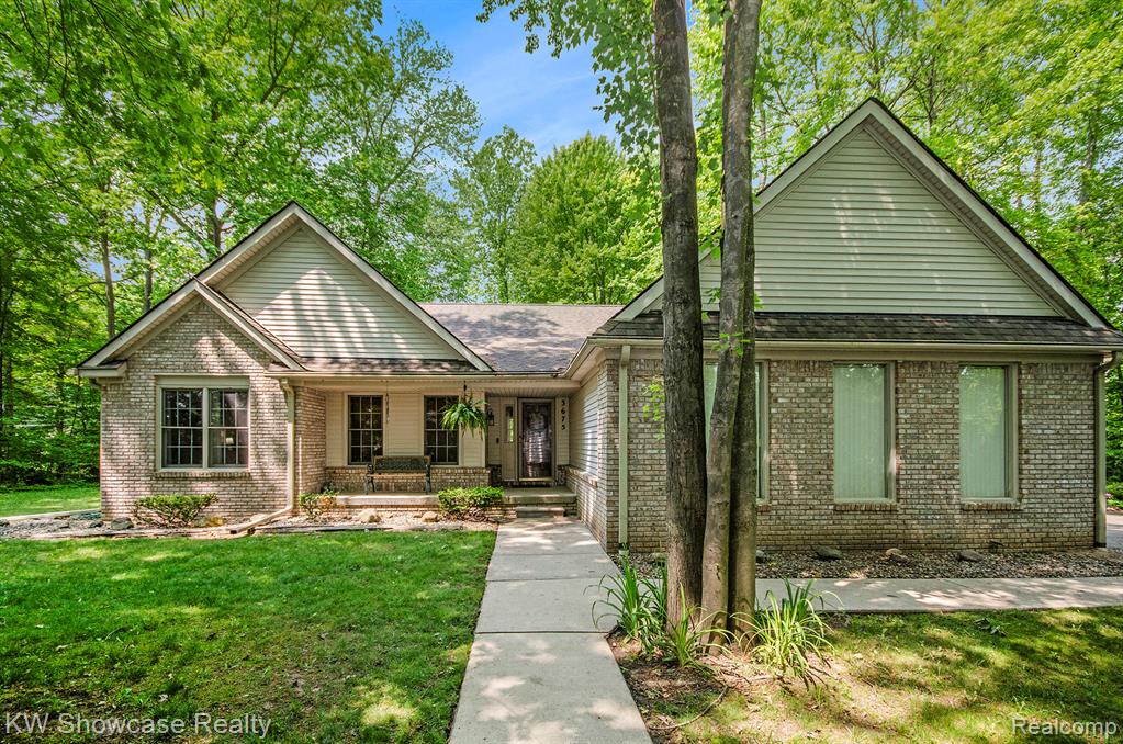 3675 South Commerce Road Walled Lake, MI 48390 - Photo 5 of 30 Gallery Image 5
