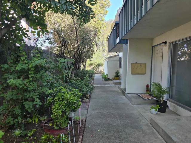 $1,000,000 | 235 Arana Drive, Martinez, CA 94553