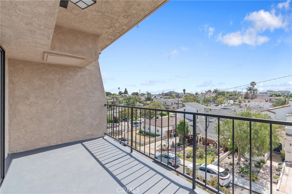 900 Cedar Street, Unit 308 El Segundo, CA 90245 - Photo 8 of 29 a view of a balcony with city view