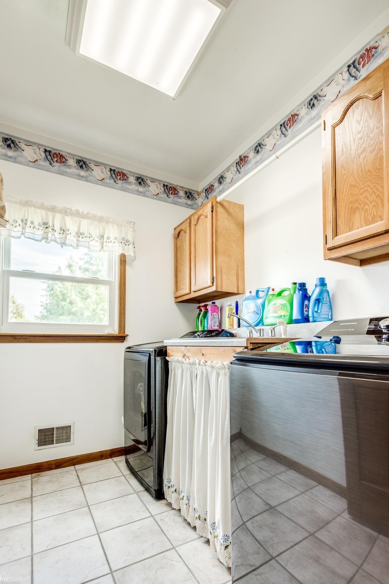 8066 Duquette Road Yale, MI 48097 - Photo 12 of 33 50092641-11.JPG