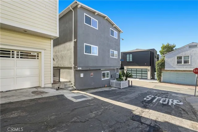 $15,000 | 116 5th Place, Manhattan Beach, CA 90266