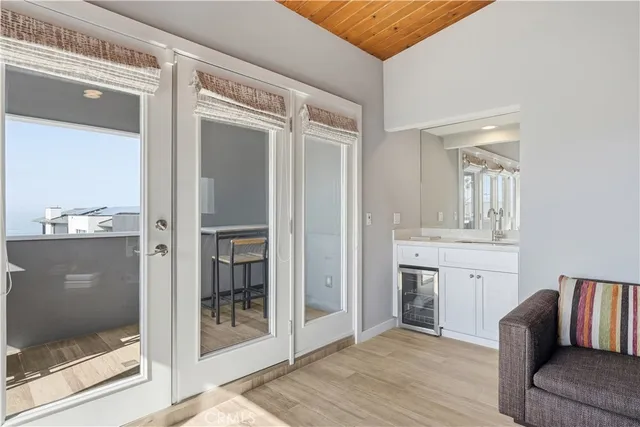 $15,000 | 116 5th Place, Manhattan Beach, CA 90266