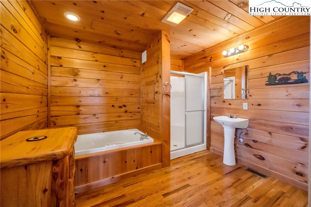 455 Round Knob Ridge Road West Jefferson, NC 28694 - Photo 25 of 46