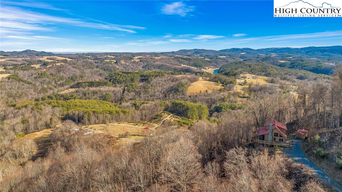 455 Round Knob Ridge Road West Jefferson, NC 28694 - Photo 8 of 46