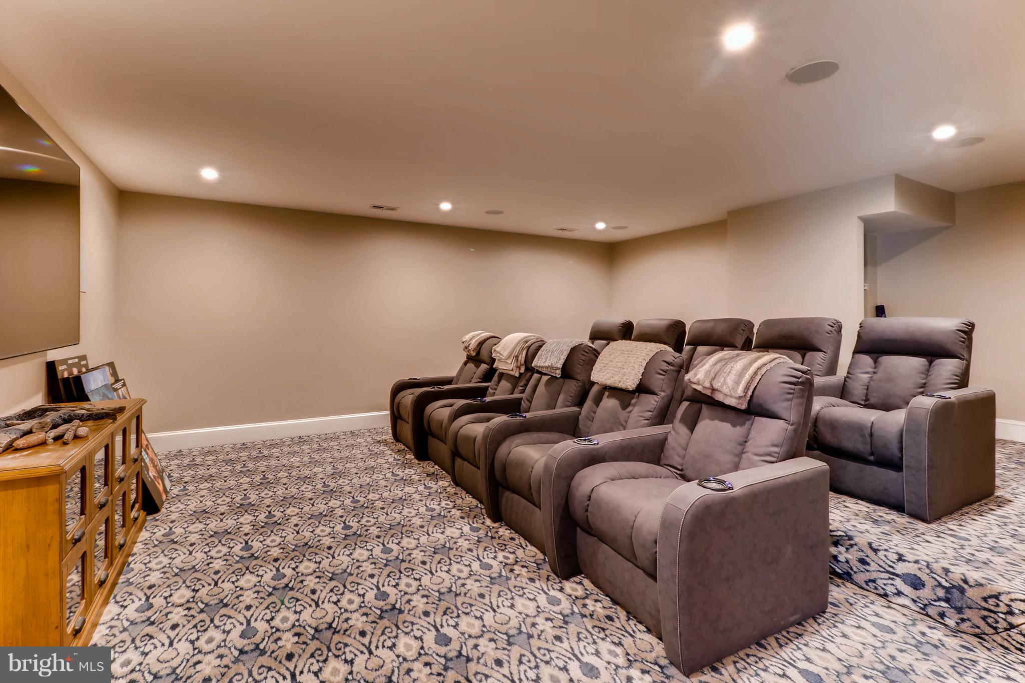 1314 Dulaney Valley Road Towson, MD 21286 - Photo 26 of 30 Movie Theatre