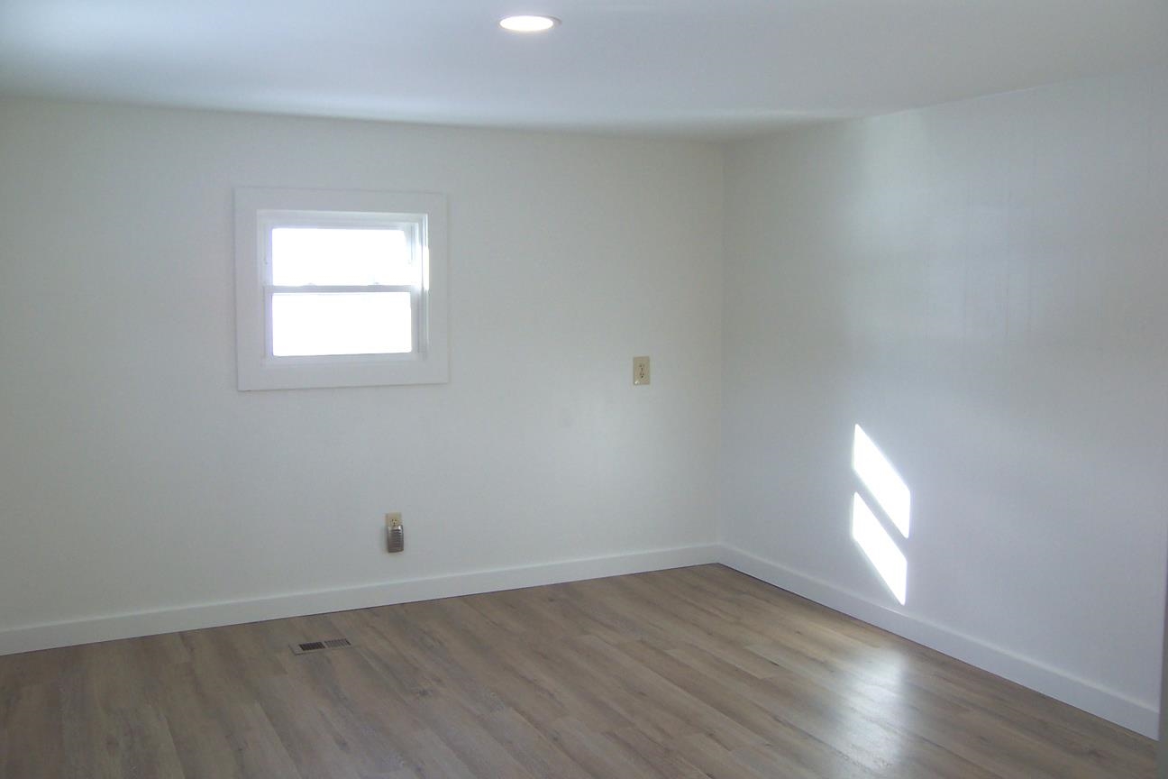 273 Six Flags Road Campton, NH 03223 - Photo 4 of 24