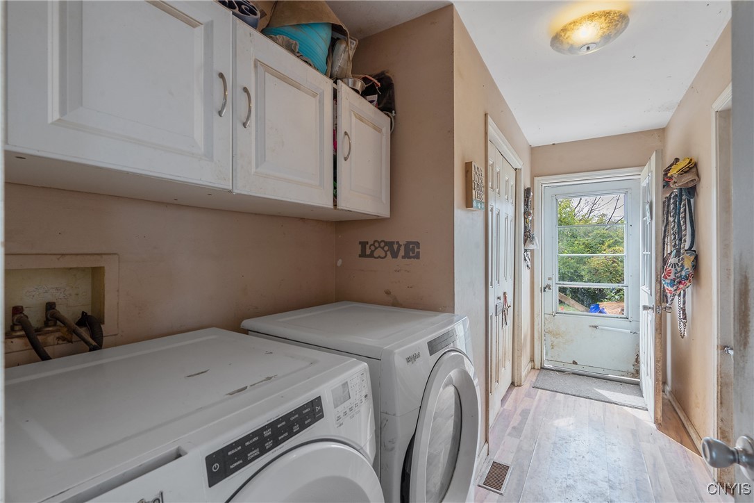 693 Masters Road Elbridge, NY 13060 - Photo 28 of 29 1st floor laundy / mud room