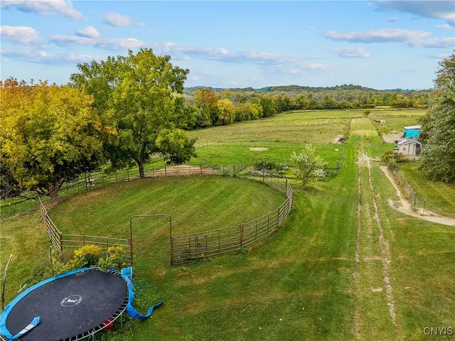 $599,900 | 693 Masters Road, Elbridge, NY 13060