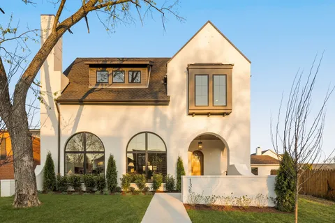 $2,695,500 | 136 A 39th Avenue North, Nashville, TN 37209