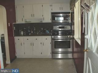 230 Pine Ridge Road Havertown, PA 19083 - Photo 3 of 6