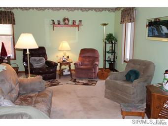 1260 Blackjack Road Troy, IL 62294 - Photo 14 of 35