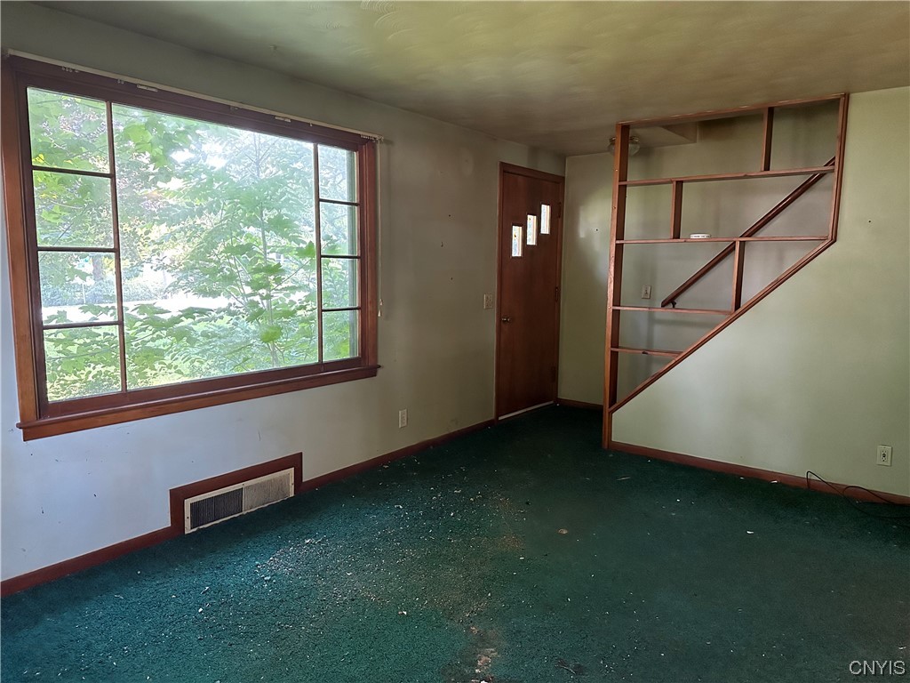 413 Fremont Road Manlius, NY 13057 - Photo 11 of 29