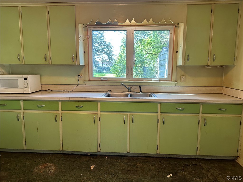 413 Fremont Road Manlius, NY 13057 - Photo 13 of 29