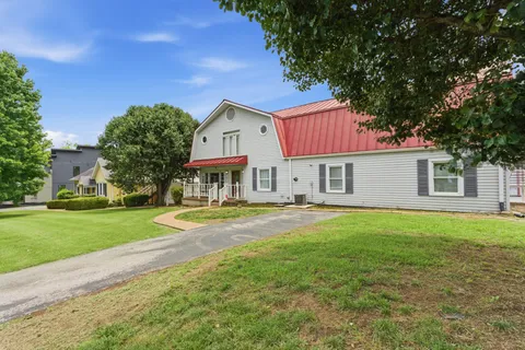 $950,000 | 5717 Maudina Avenue, Nashville, TN 37209