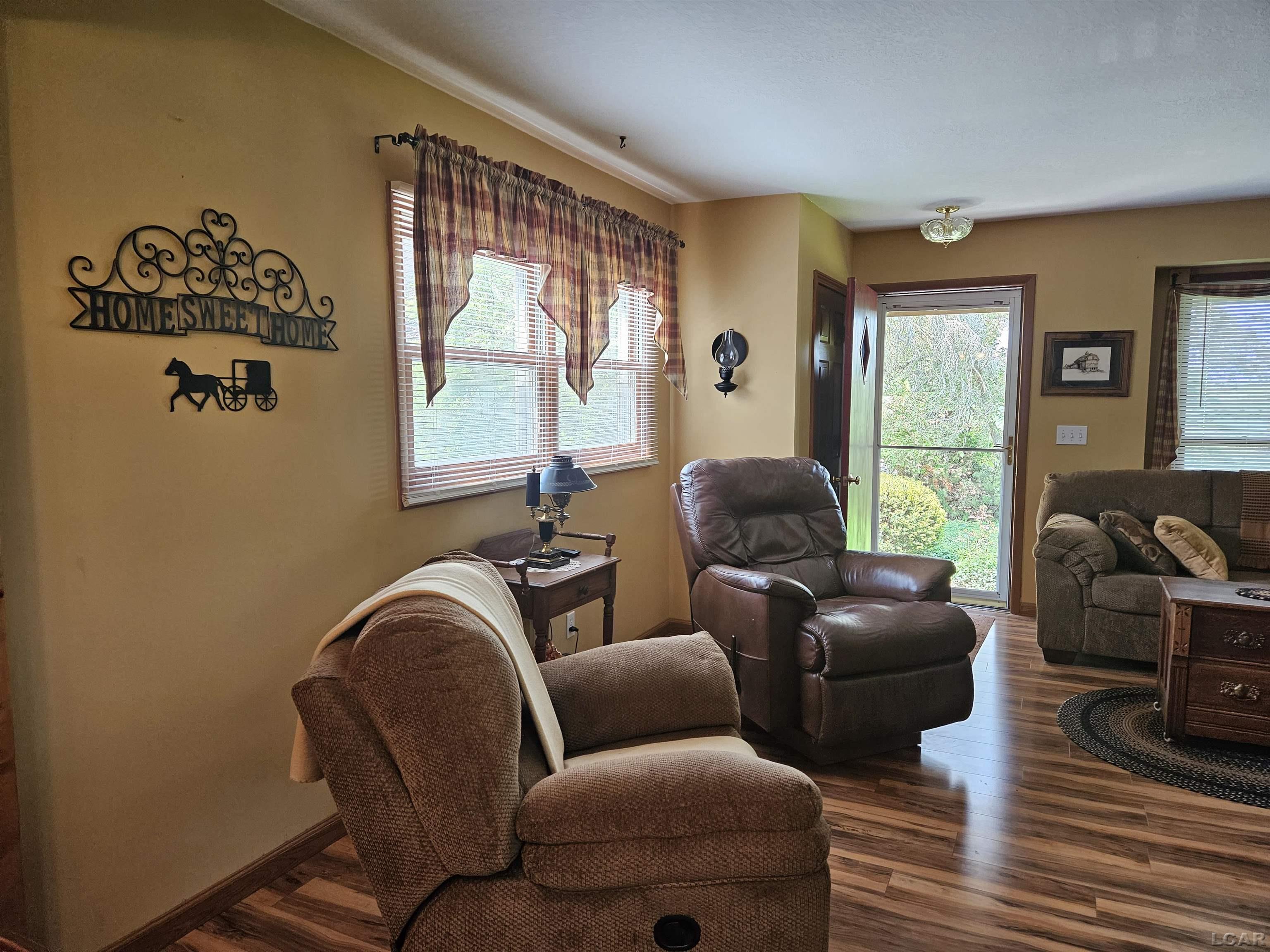 1685 East Carleton Road Adrian, MI 49221 - Photo 24 of 47 50109481-23.JPG