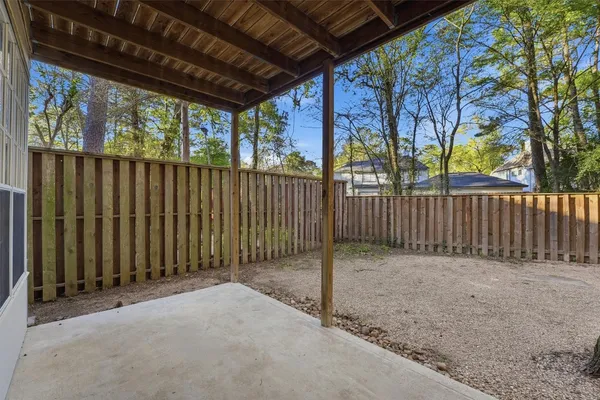 $2,700 | 56 Lakeridge Drive, The Woodlands, TX 77381