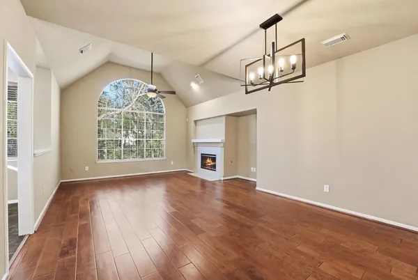 $2,700 | 56 Lakeridge Drive, The Woodlands, TX 77381
