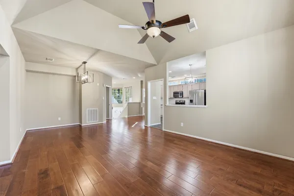 $2,700 | 56 Lakeridge Drive, The Woodlands, TX 77381