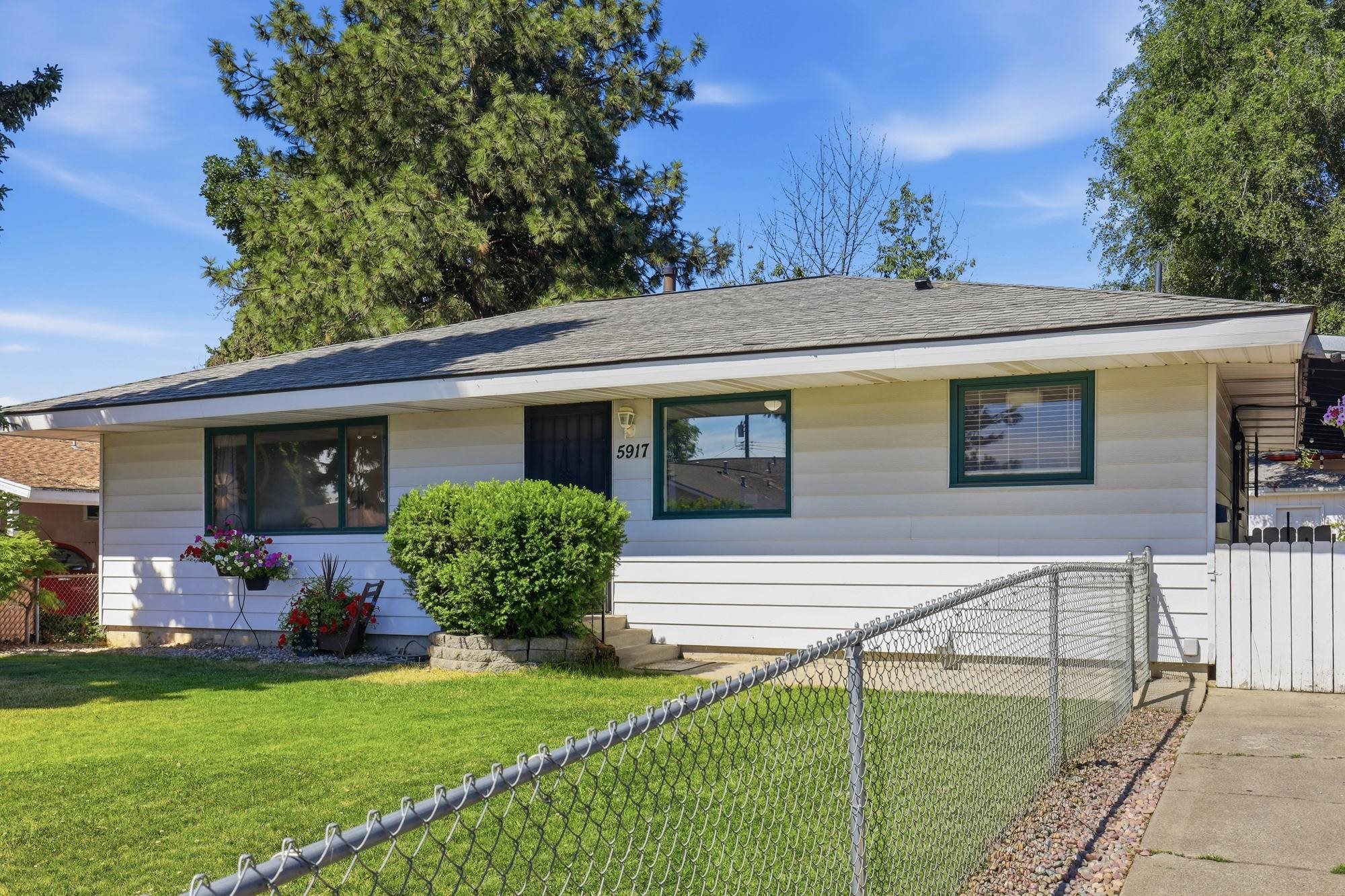 5917 North Addison Street Spokane, WA 99208 - Photo 2 of 34