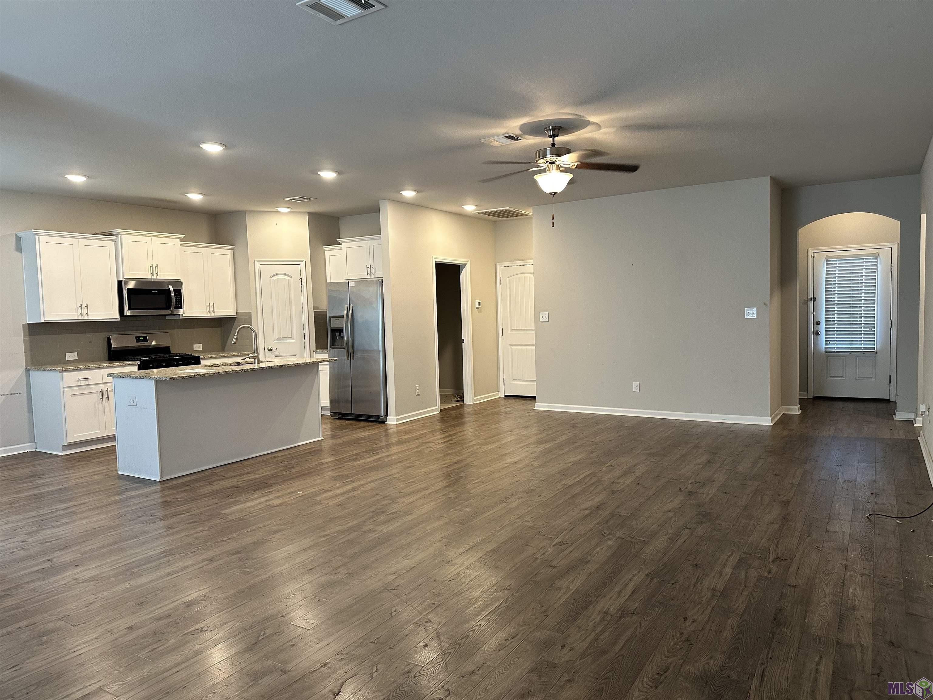 1254 Meridian Drive Baton Rouge, LA 70820 - Photo 2 of 10