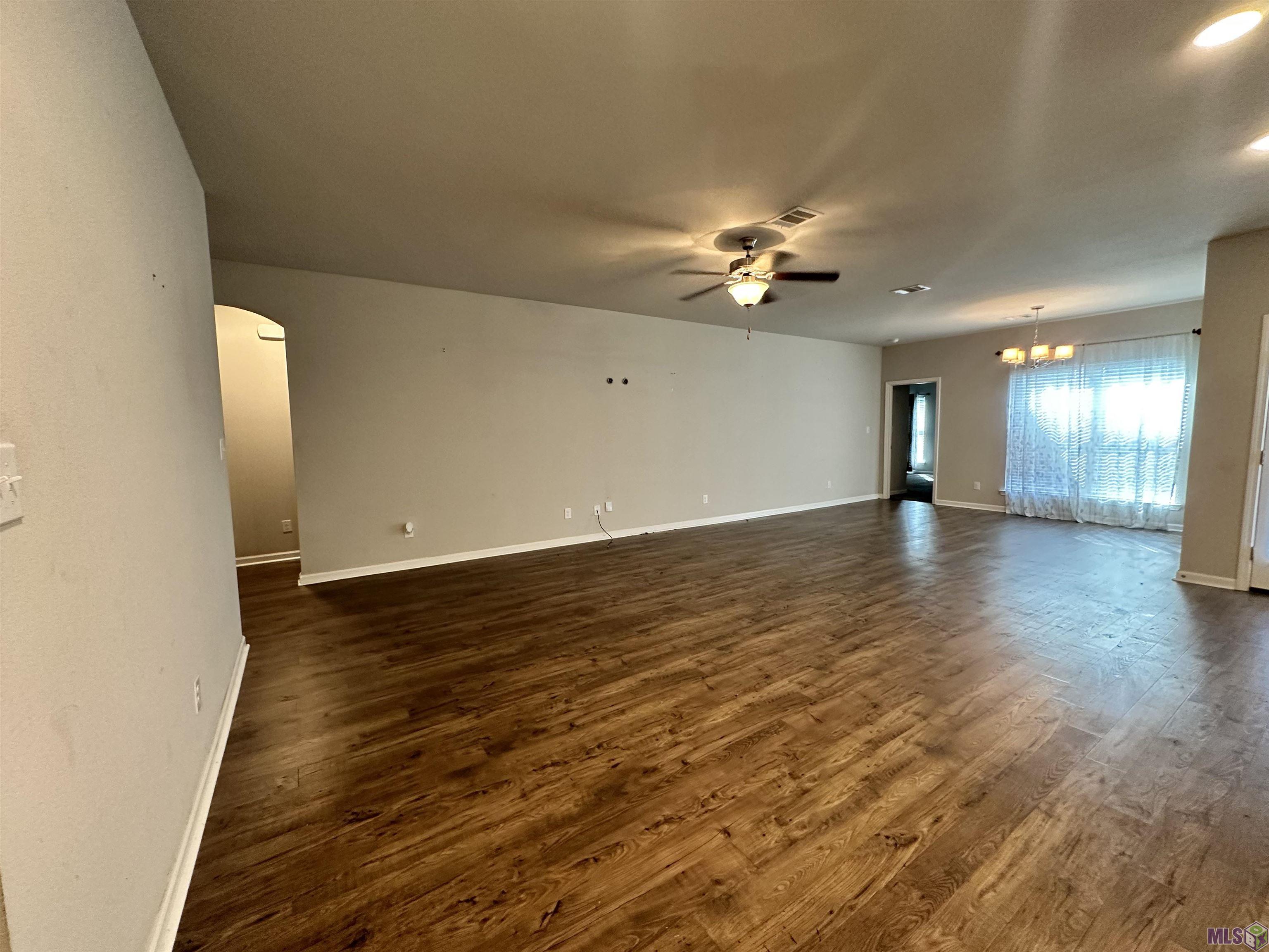 1254 Meridian Drive Baton Rouge, LA 70820 - Photo 3 of 10