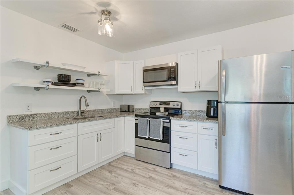 901 Oak Street Southwest Ruskin, FL 33570 - Photo 46 of 63