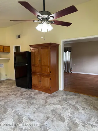 $1,800 | 806 Bellevue Street, Clinton, MS 39056