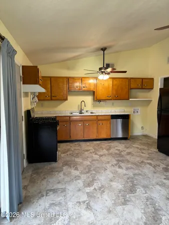 $1,800 | 806 Bellevue Street, Clinton, MS 39056