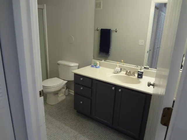 $210,600 | 2013 Silverstone Drive, Unit 2013, Carpentersville, IL 60110