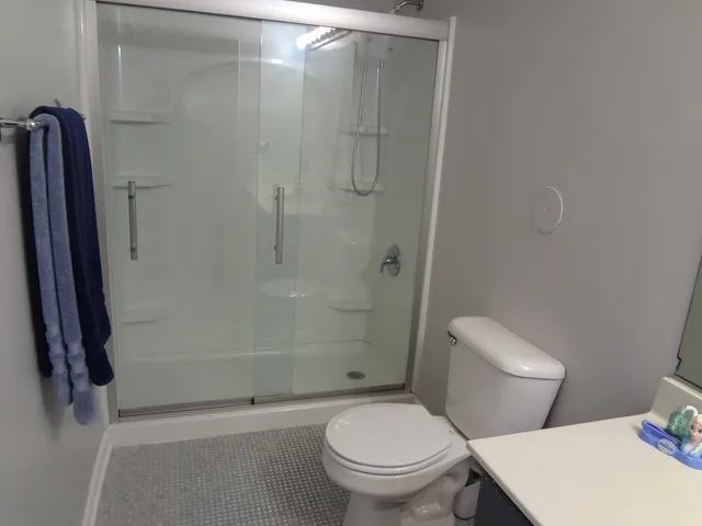 $210,600 | 2013 Silverstone Drive, Unit 2013, Carpentersville, IL 60110