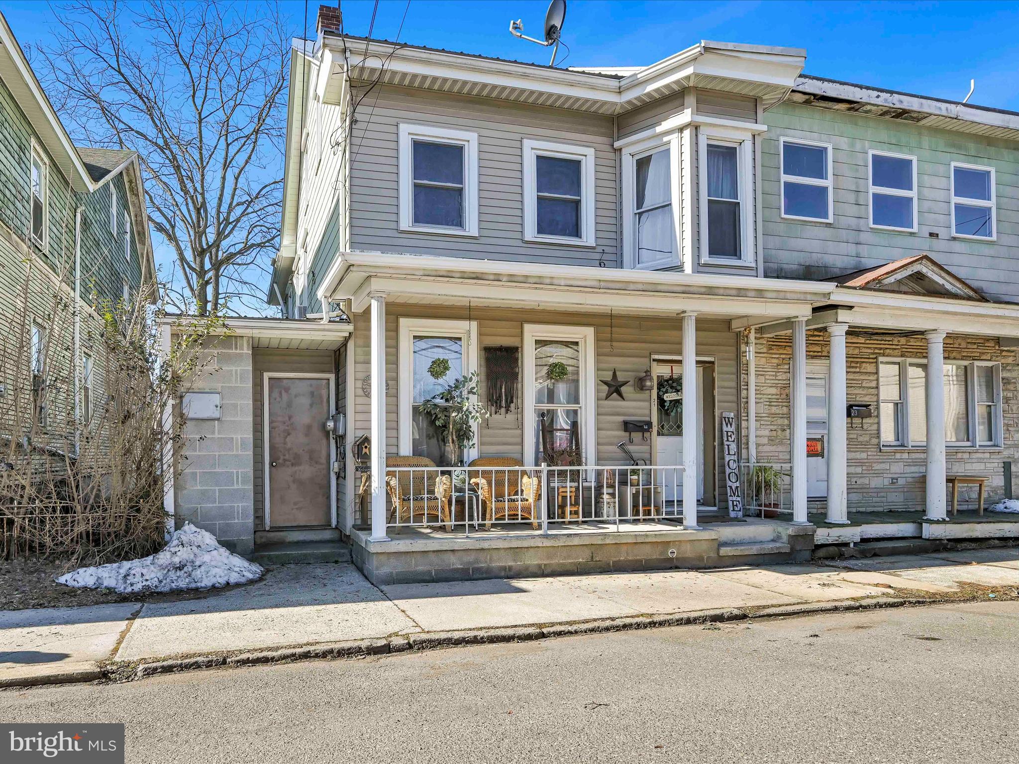 21 Spring Street Tremont, PA 17981 - Photo 3 of 26 Front