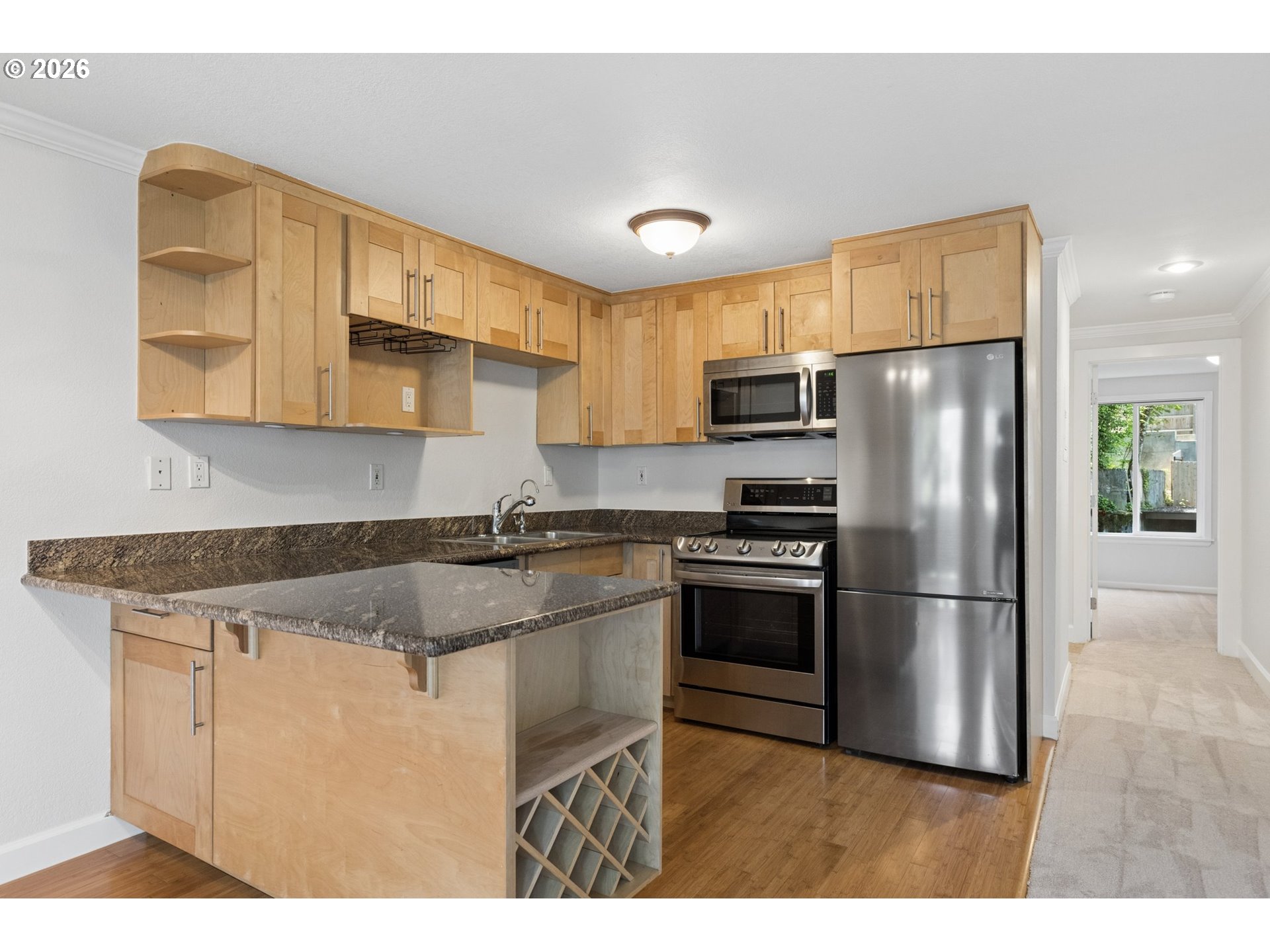 7937 Southwest 40th Avenue, Unit I Portland, OR 97219 - Photo 12 of 48 Kitchen
