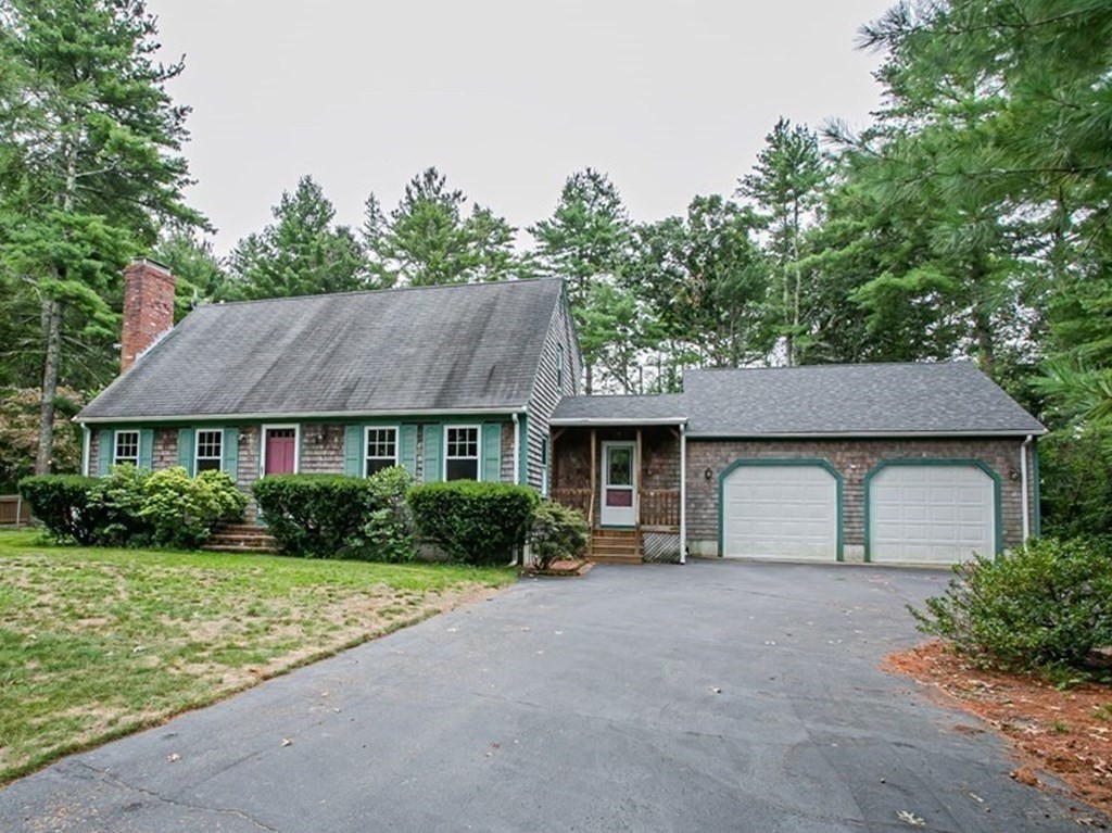 36 Morton Road Freetown, MA 02717 - Photo 3 of 40 front view of a house with a yard