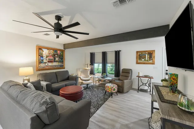 $325,000 | 35 Bounty, Palacios, TX 77465