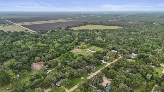 $325,000 | 35 Bounty, Palacios, TX 77465