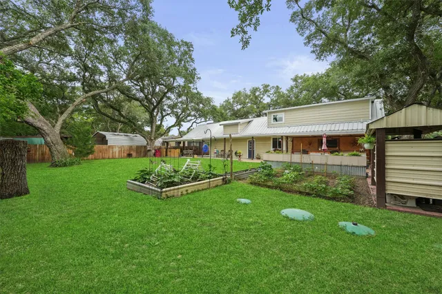 $325,000 | 35 Bounty, Palacios, TX 77465