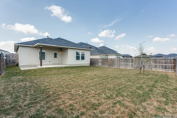 $244,000 | 8931 Hazel Birch, Elmendorf, TX 78112