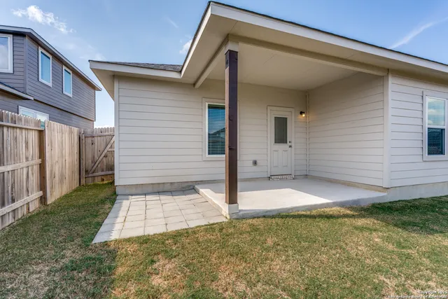 $259,000 | 8931 Hazel Birch, Elmendorf, TX 78112