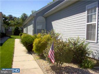 34 Spring Lane Edgewater Park, NJ 08010 - Photo 3 of 12 Gallery Image 3